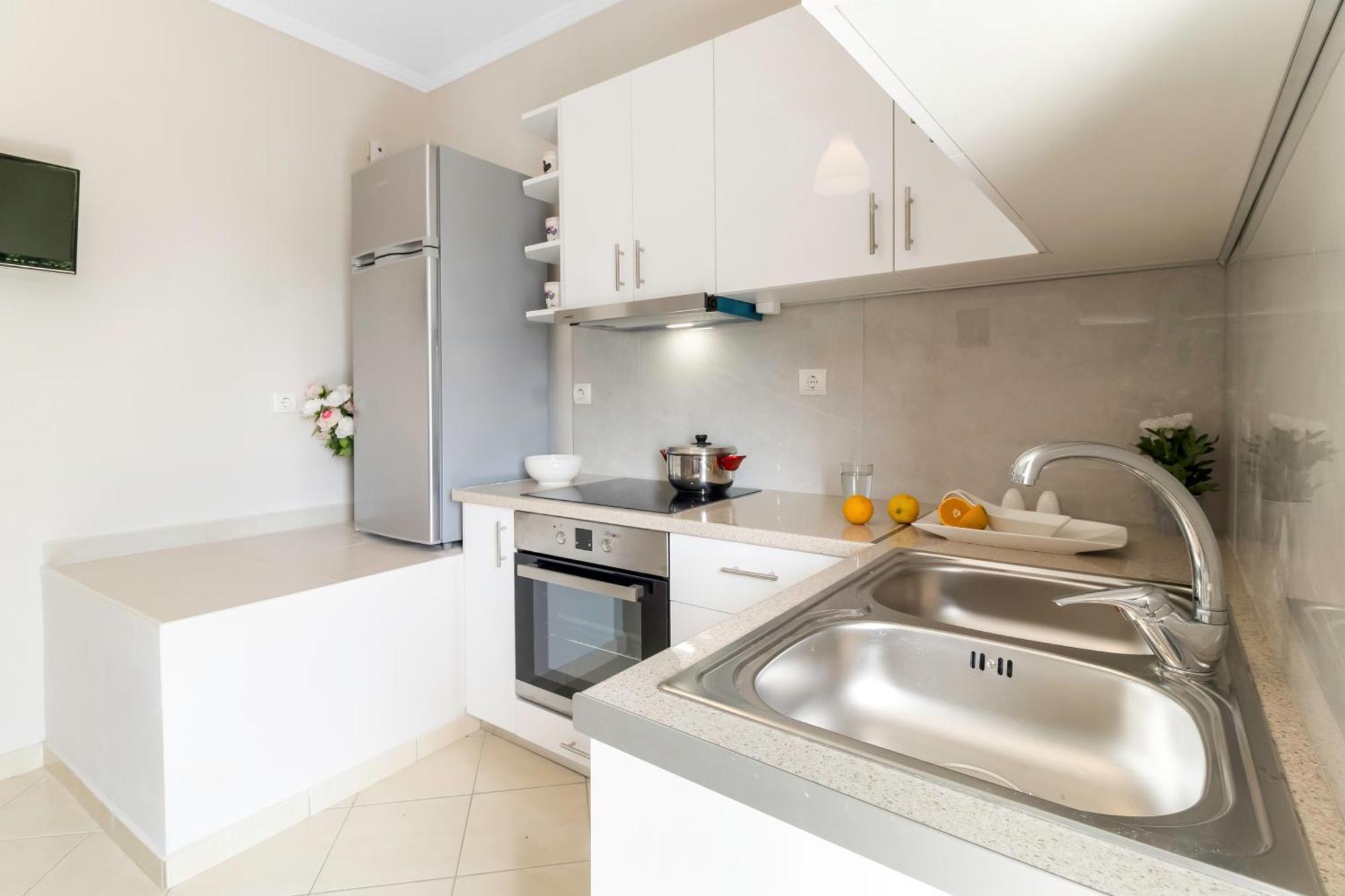 Paraskevi Apartments Lefkada City Екстер'єр фото